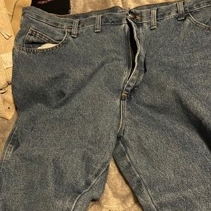 Rustler classic relaxed fit 44/30 men’s jeans